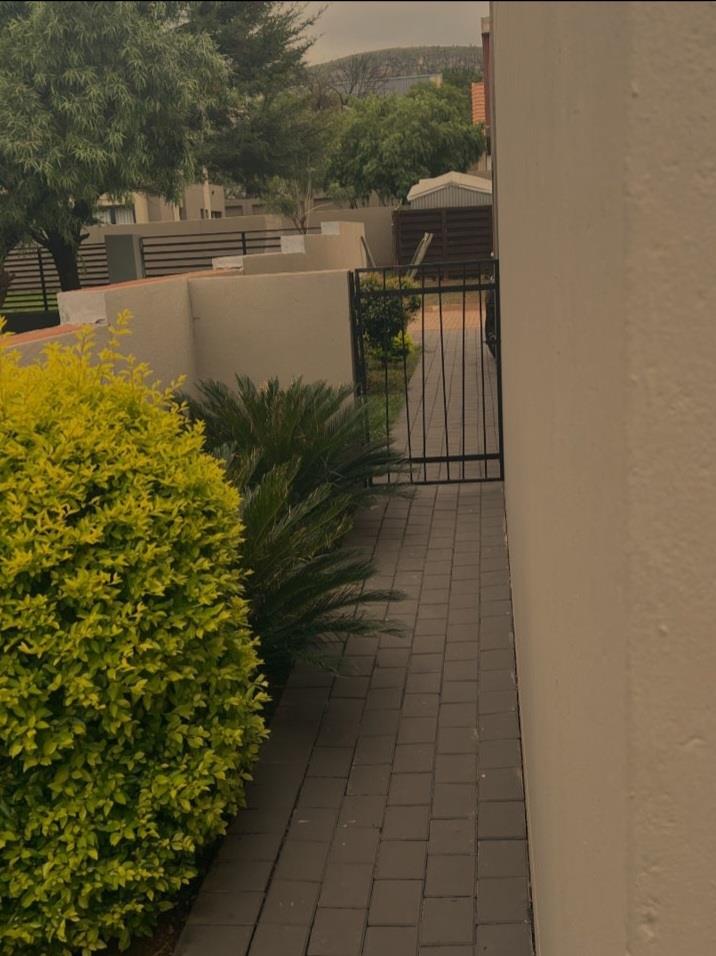 To Let 3 Bedroom Property for Rent in Leloko North West